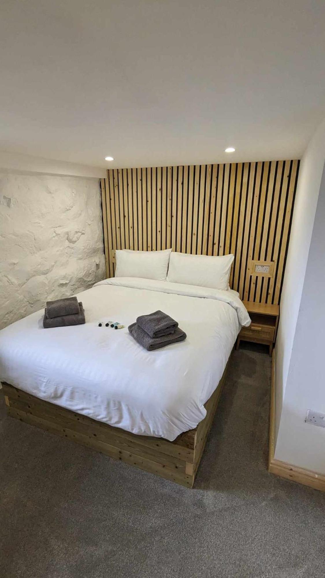 Grade Ii House 2 Bedroom